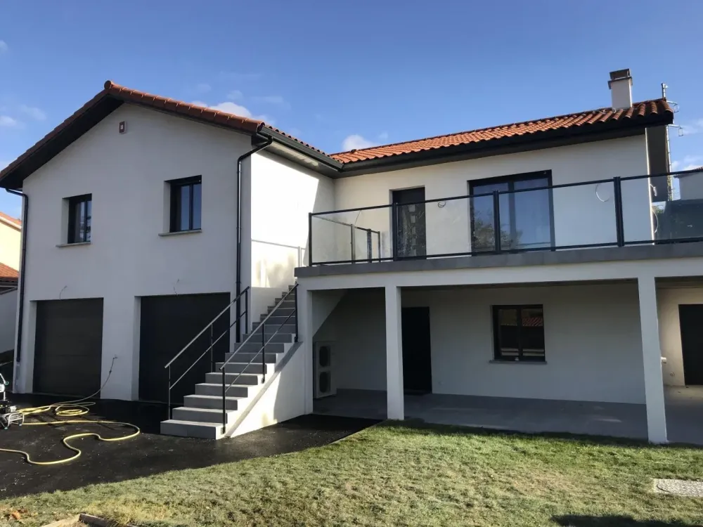 enduit de façade près de Chazay-d'Azergues
